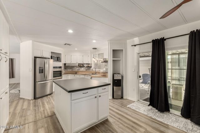 10960 N 67TH Avenue 156, Glendale, AZ 85304