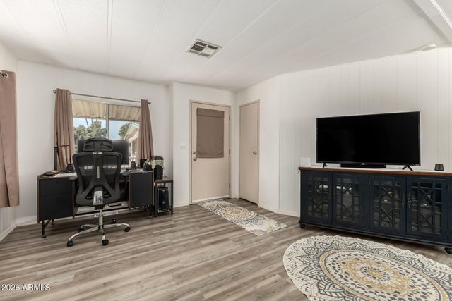 10960 N 67TH Avenue 156, Glendale, AZ 85304