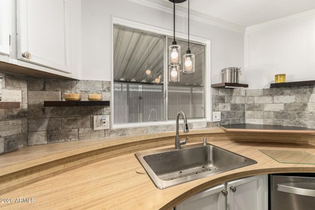 10960 N 67TH Avenue 156, Glendale, AZ 85304