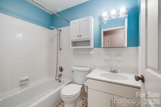 200 Duck Drive, Mars Hill, NC 28754