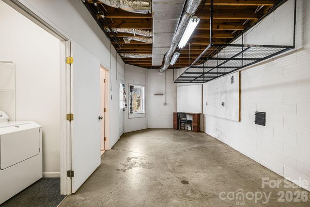 200 Duck Drive, Mars Hill, NC 28754