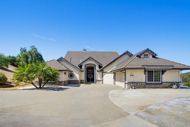 9770 Quail Canyon Rd, El Cajon, CA 92021
