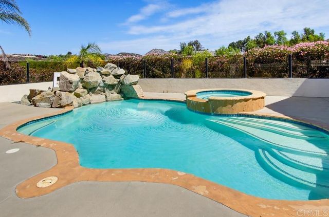 9770 Quail Canyon Rd, El Cajon, CA 92021