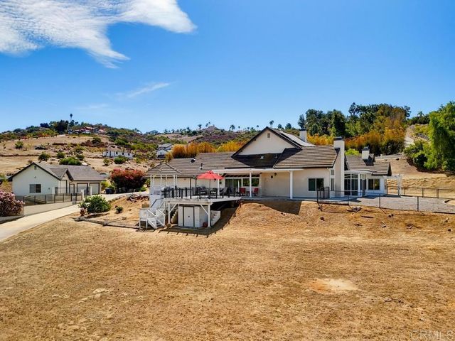 9770 Quail Canyon Rd, El Cajon, CA 92021