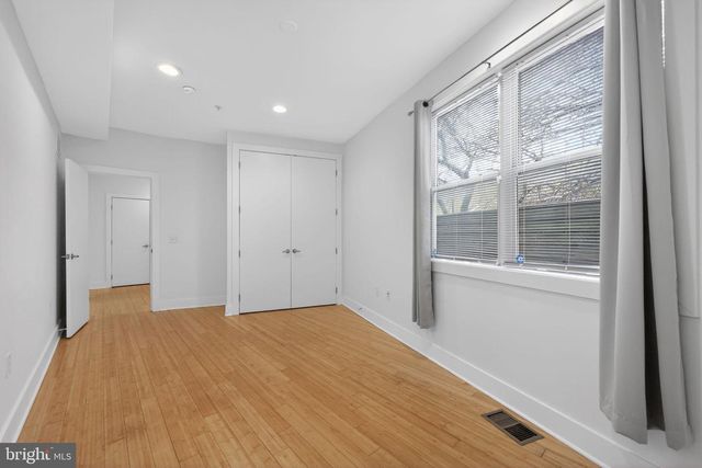 920 N FRONT ST, Philadelphia, PA 19123