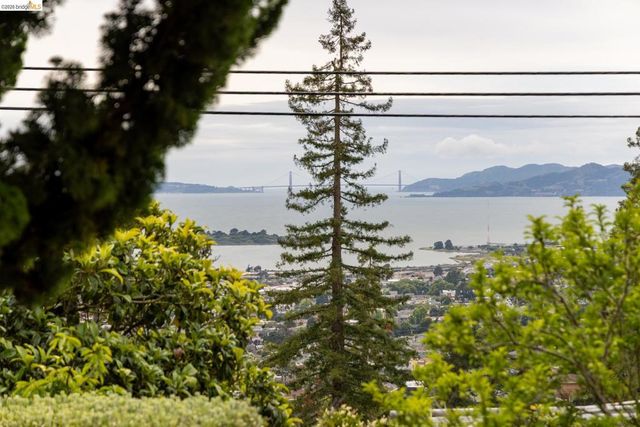 36 Highgate Rd, Kensington, CA 94707