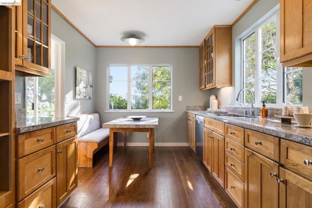 36 Highgate Rd, Kensington, CA 94707
