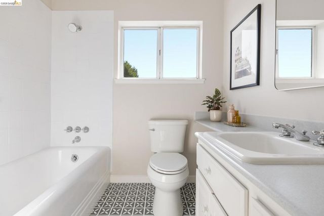 36 Highgate Rd, Kensington, CA 94707