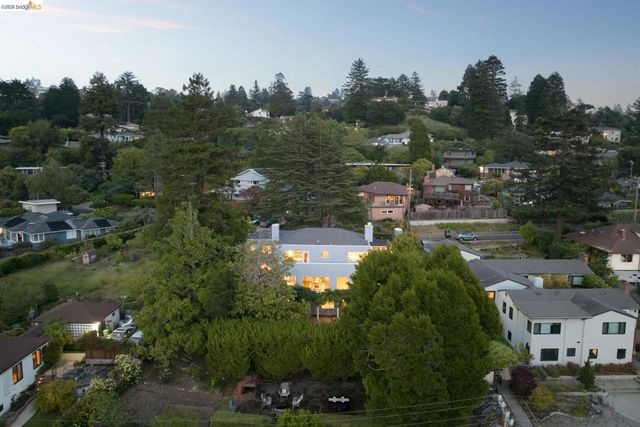 36 Highgate Rd, Kensington, CA 94707