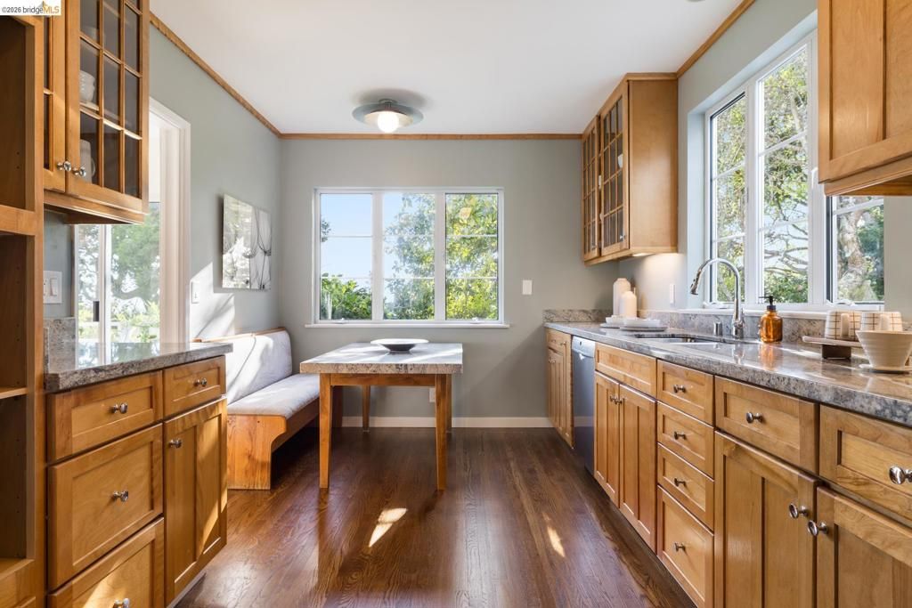 Image 21 of property listing at 36 Highgate Rd, Kensington, CA 94707
