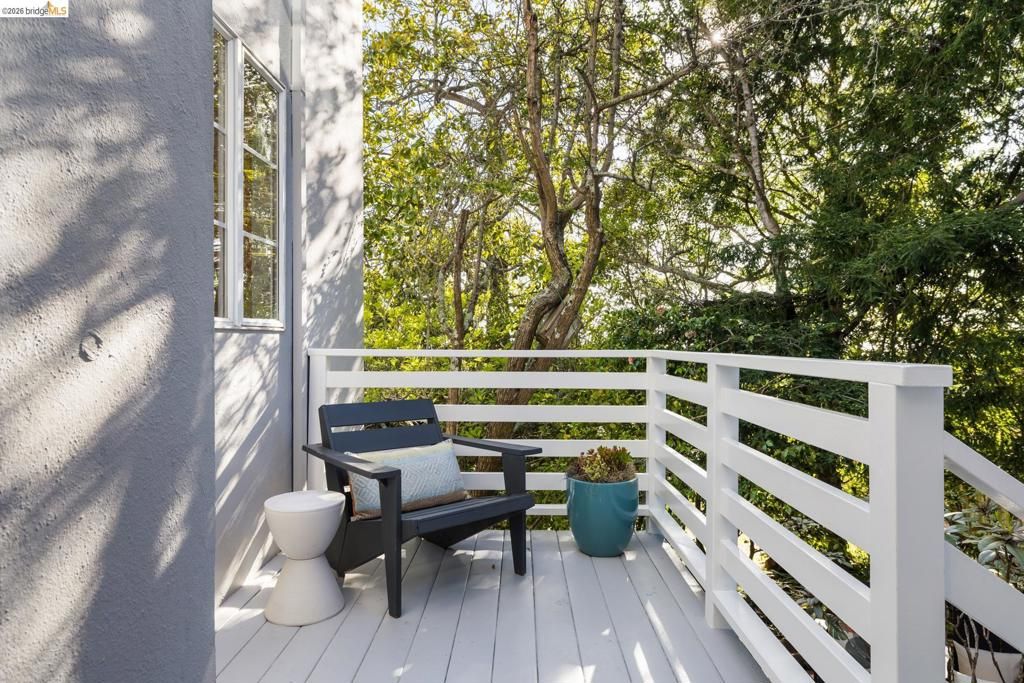 Image 26 of property listing at 36 Highgate Rd, Kensington, CA 94707