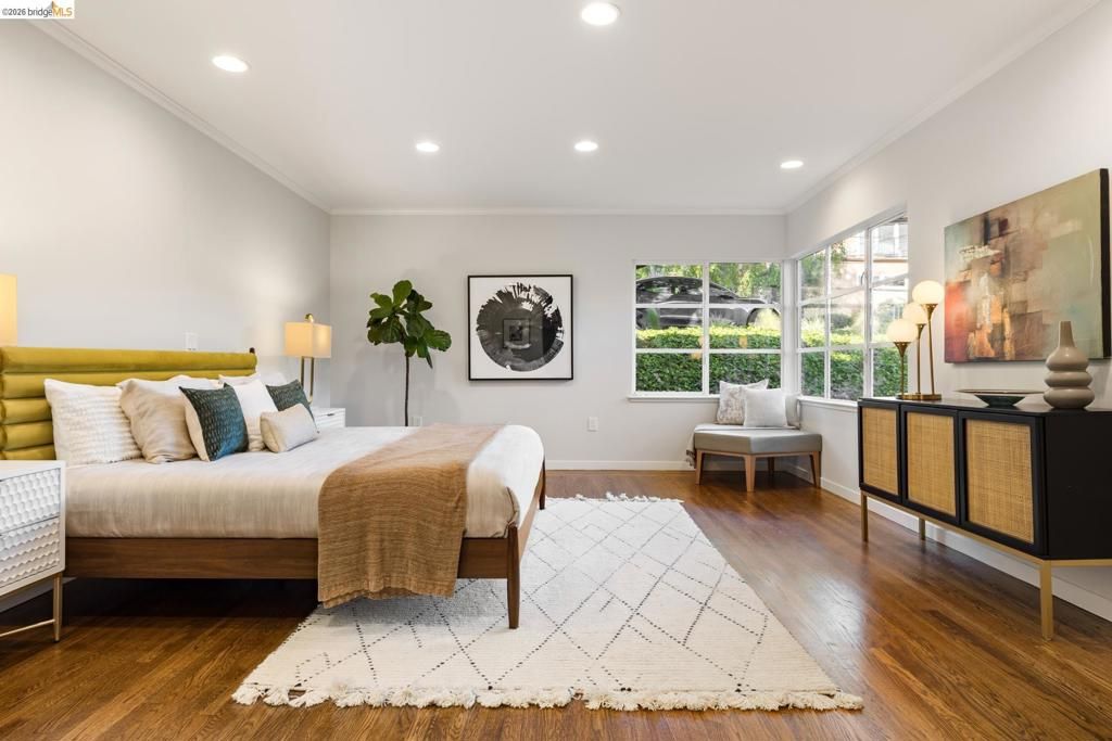 Image 28 of property listing at 36 Highgate Rd, Kensington, CA 94707