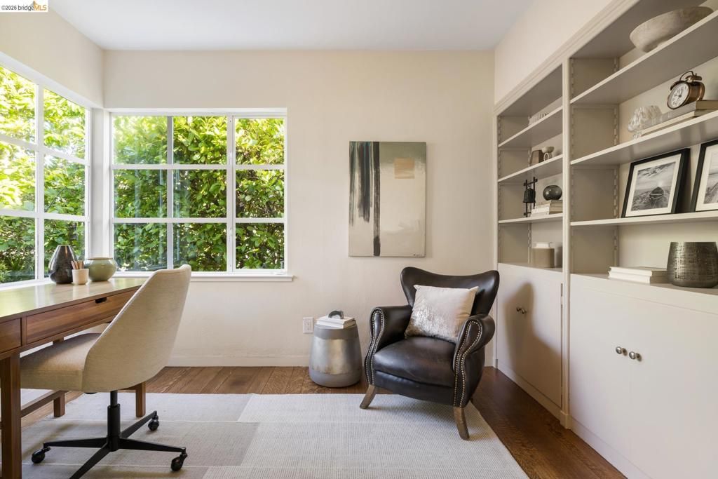 Image 31 of property listing at 36 Highgate Rd, Kensington, CA 94707
