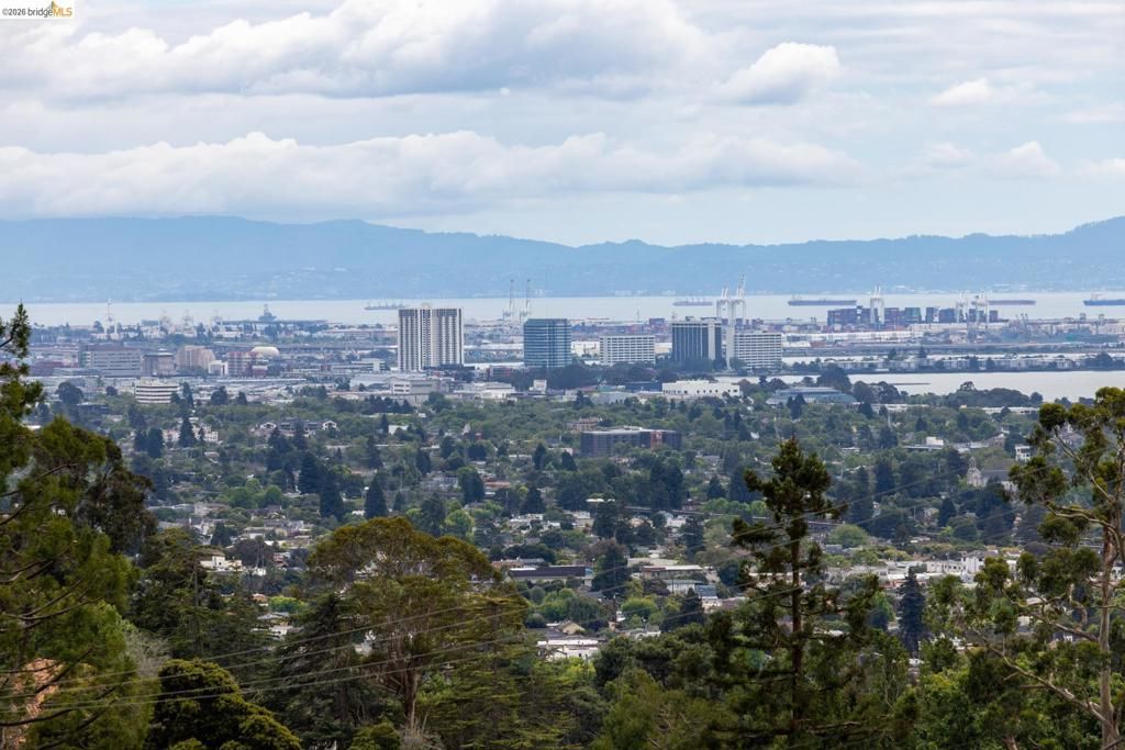 Image 40 of property listing at 36 Highgate Rd, Kensington, CA 94707