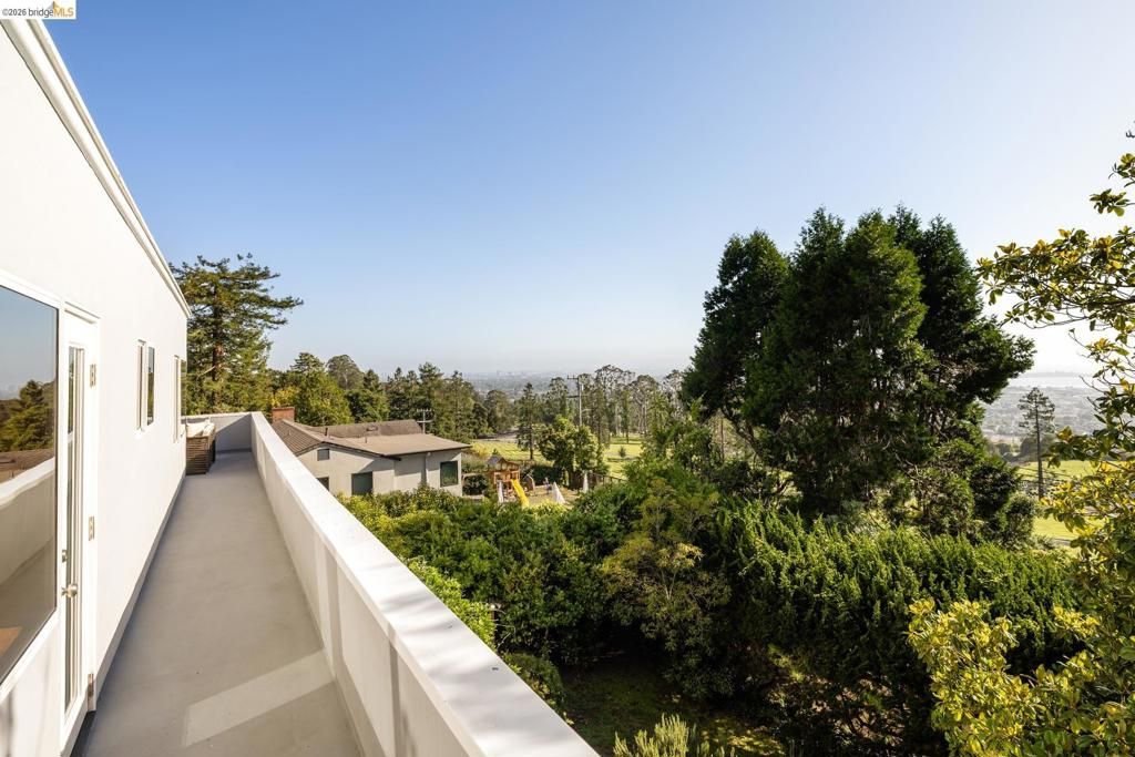 Image 52 of property listing at 36 Highgate Rd, Kensington, CA 94707