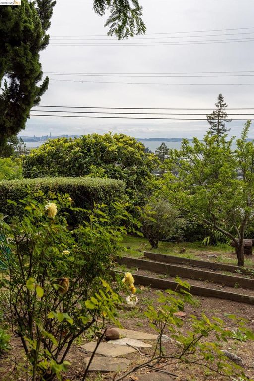 Image 74 of property listing at 36 Highgate Rd, Kensington, CA 94707