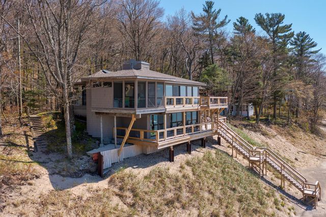 80132 Linden Hills Street, Covert, MI 49043