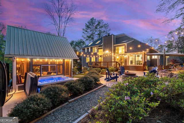 10045 Bankside Drive, Roswell, GA 30076