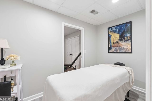 10045 Bankside Drive, Roswell, GA 30076