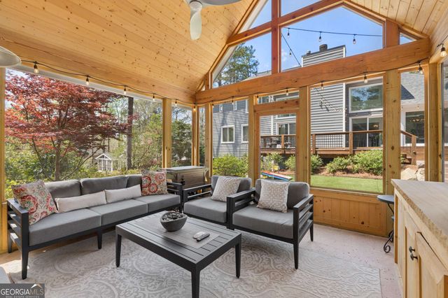 10045 Bankside Drive, Roswell, GA 30076