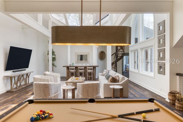 100 Brams Point Road, Hilton Head Island, SC 29926