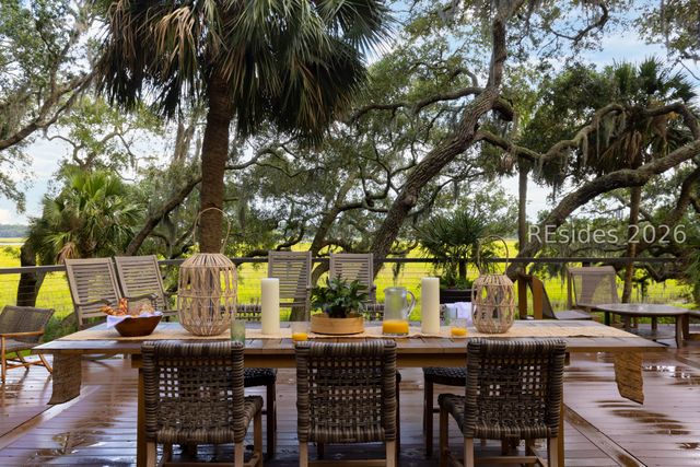 100 Brams Point Road, Hilton Head Island, SC 29926