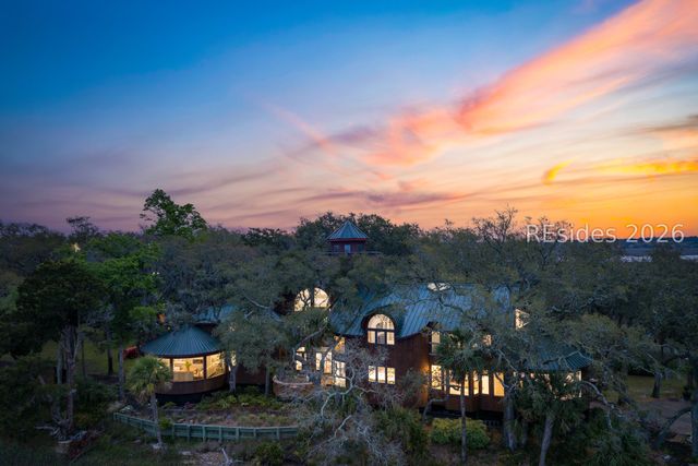 100 Brams Point Road, Hilton Head Island, SC 29926
