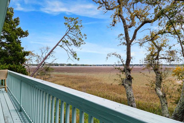 100 Brams Point Road, Hilton Head Island, SC 29926