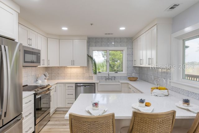100 Brams Point Road, Hilton Head Island, SC 29926