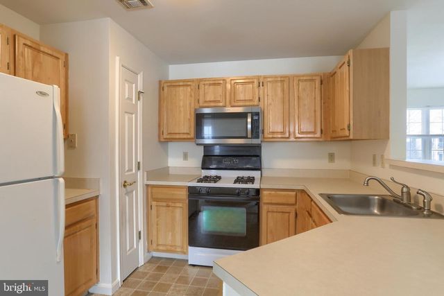 211 SPARROW RD, Hummelstown, PA 17036