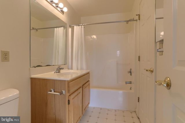 211 SPARROW RD, Hummelstown, PA 17036