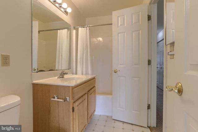 211 SPARROW RD, Hummelstown, PA 17036