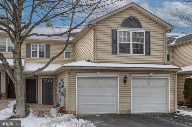 211 SPARROW RD, Hummelstown, PA 17036