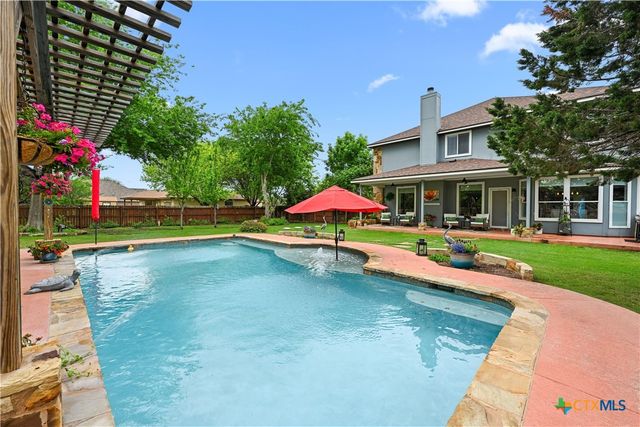 112 Hobby Horse, Liberty Hill, TX 78642