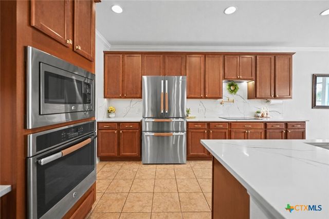 112 Hobby Horse, Liberty Hill, TX 78642