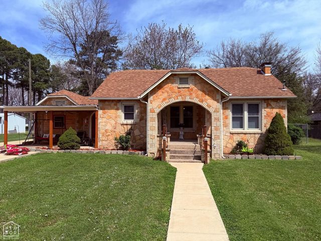 610 W 3rd Street, Rector, AR 72461