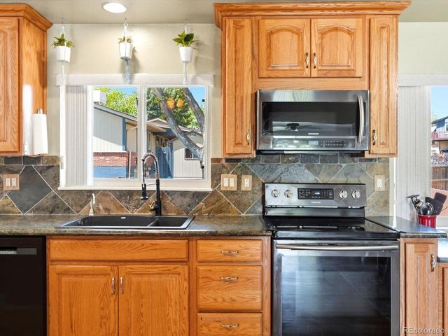1947 S Xenon St, Lakewood, CO 80228