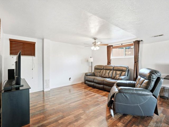 1947 S Xenon St, Lakewood, CO 80228
