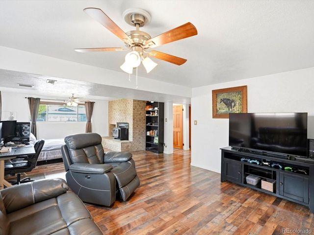 1947 S Xenon St, Lakewood, CO 80228