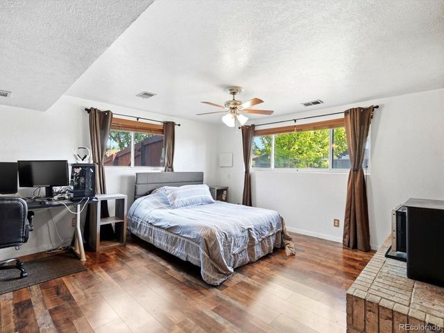1947 S Xenon St, Lakewood, CO 80228