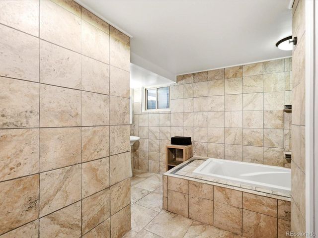 1947 S Xenon St, Lakewood, CO 80228
