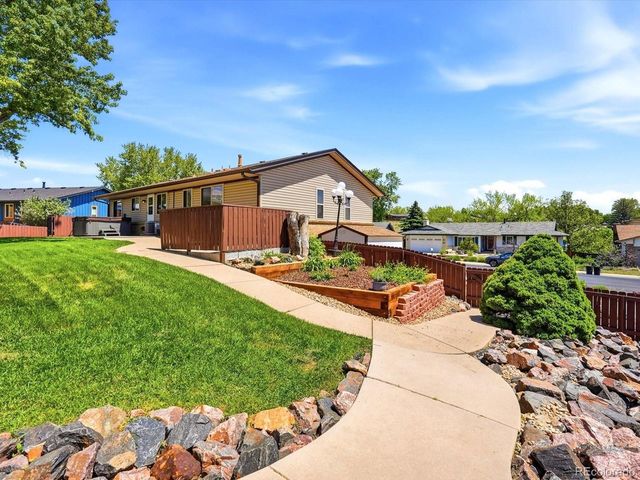 1947 S Xenon St, Lakewood, CO 80228