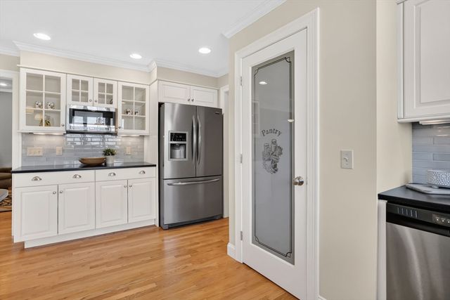 16 Fernwood Drive, East Longmeadow, MA 01028
