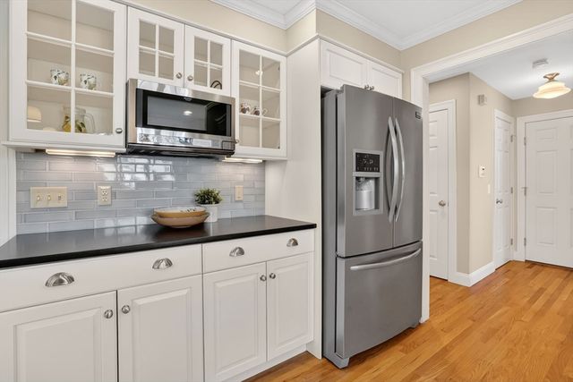 16 Fernwood Drive, East Longmeadow, MA 01028