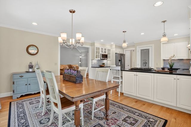 16 Fernwood Drive, East Longmeadow, MA 01028