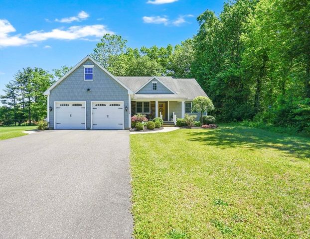 16 Fernwood Drive, East Longmeadow, MA 01028