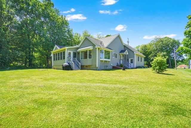 16 Fernwood Drive, East Longmeadow, MA 01028
