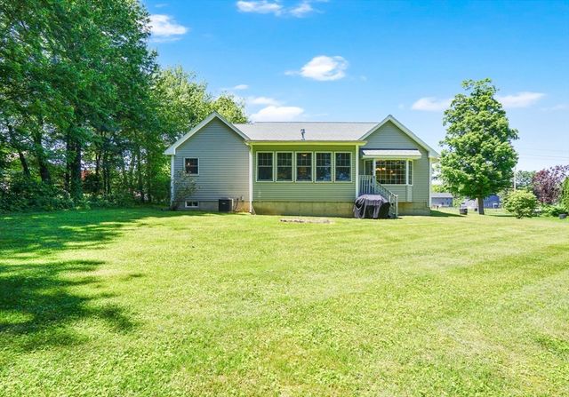 16 Fernwood Drive, East Longmeadow, MA 01028