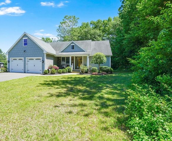 16 Fernwood Drive, East Longmeadow, MA 01028