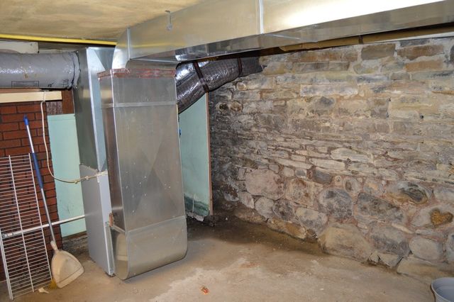 402 MAIN Street, Saegertown, PA 16433